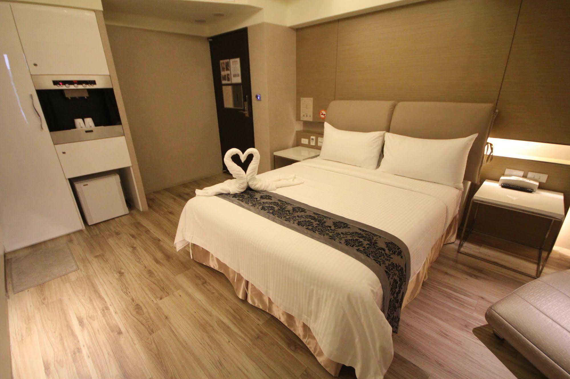Open Room Hotel Тамсуи Экстерьер фото