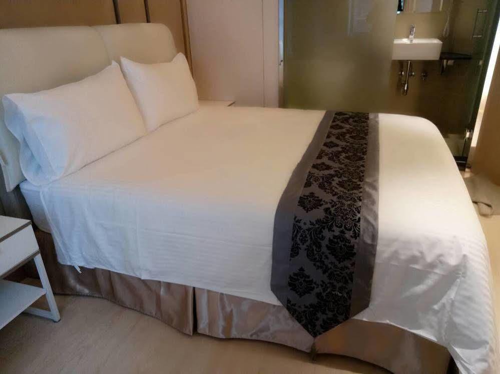 Open Room Hotel Тамсуи Экстерьер фото