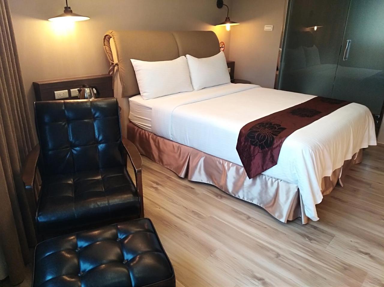 Open Room Hotel Тамсуи Экстерьер фото